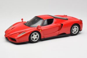 Ferrari Enzo Roșu Hot Wheels 1:18 56293 Metal