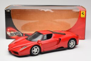 Ferrari Enzo Roșu Hot Wheels 1:18 56293 Metal - imaginea 8 din 8