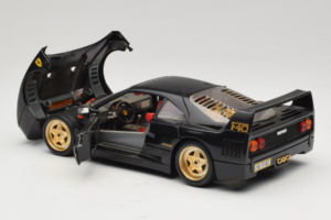 Ferrari F40 Negru cu Roți Aurii Bburago 1:18 3032-B2 Metal - imaginea 5 din 8