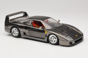 Ferrari F40 Chrome Black Bburago 1:18 3401-B1 Metal - imaginea 6 din 8