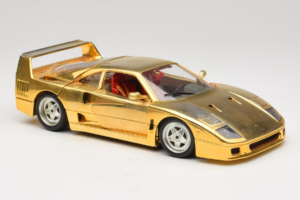 Ferrari F40 Chrome Gold Limited Edition 250 pcs Bburago 1:18 3332-G1 Metal - imaginea 6 din 8