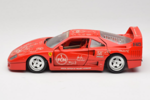 Ferrari F40 Evoluzione FC Nürnberg Special Edition Roșu Bburago 1:18 3042-FCN Metal - imaginea 4 din 8