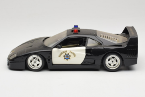 Ferrari F40 Highway Patrol Negru Alb Bburago 1:18 3022-H1 Metal - imaginea 4 din 8