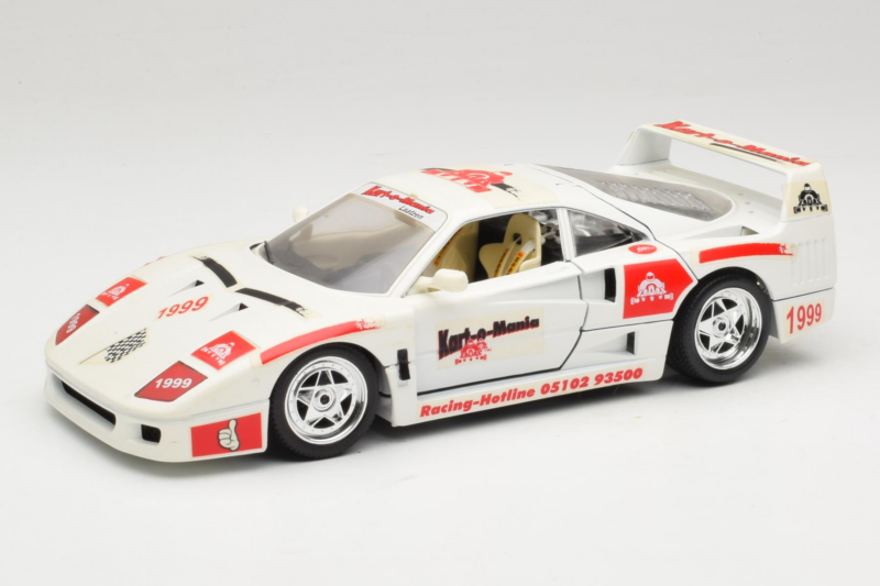 Ferrari F40 Kart-o-Mania Alb Bburago 1:18 3332-W3 Metal