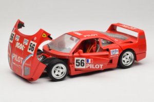 Ferrari F40 #56 Pilot Roșu 1987 Bburago 1:18 3332-P2 Metal - imaginea 2 din 8