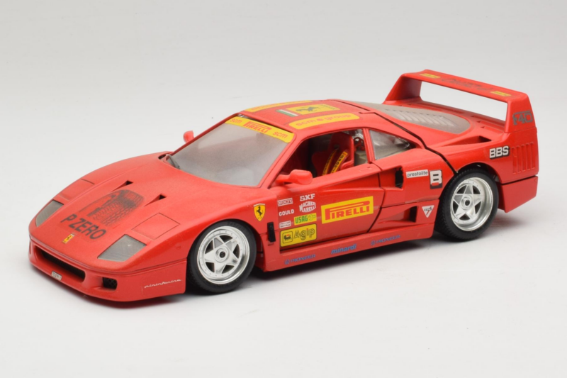 Ferrari F40 Pirelli BBS Roșu Bburago 1:18 3032-P4 Metal