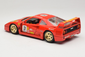 Ferrari F40 #3 Pirelli Roșu 1987 Bburago 1:18 3332-P4 Metal - imaginea 7 din 8