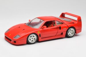 Ferrari F40 Roșu Bburago 1:18 3032 Metal