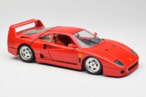 Ferrari F40 Roșu Bburago 1:18 3032 Metal - imaginea 6 din 8