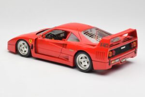 Ferrari F40 Roșu Bburago 1:18 3032 Metal - imaginea 7 din 8