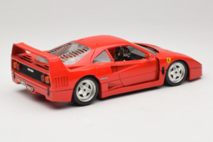 Ferrari F40 Roșu Diamond Edition Bburago 1:18 3022-P1 Metal - imaginea 3 din 8
