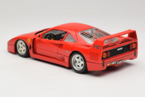 Ferrari F40 Roșu Diamond Edition Bburago 1:18 3022-P1 Metal - imaginea 7 din 8