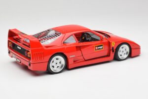 Ferrari F40 Roșu Bburago 1:18 3332 Metal - imaginea 3 din 8