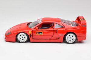 Ferrari F40 Roșu Bburago 1:18 3332 Metal - imaginea 4 din 8