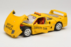 Ferrari F40 Safety Car Galben Bburago 1:18 3032-Y2 Metal - imaginea 2 din 8