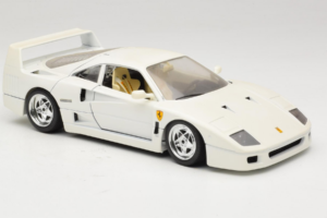 Ferrari F40 Alb Bburago 1:18 3332-W4 Metal - imaginea 6 din 8