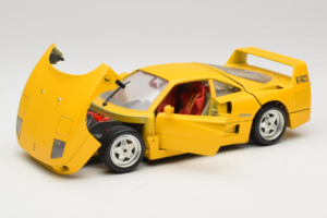Ferrari F40 Galben Bburago 1:18 3032-Y1 Metal - imaginea 2 din 8