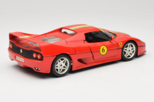 Ferrari F50 Coupe #6 Roșu cu Drapel Italian Bburago 1:18 3382-P1 Metal - imaginea 3 din 8
