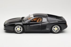 Ferrari F512M Negru Hot Wheels 1:18 23922 Metal - imaginea 4 din 8