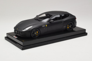 Ferrari FF Matte Black MR Collection 1:18 FERR04CAL Rășină - imaginea 2 din 7