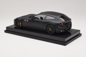 Ferrari FF Matte Black MR Collection 1:18 FERR04CAL Rășină - imaginea 5 din 7