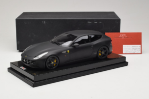 Ferrari FF Matte Black MR Collection 1:18 FERR04CAL Rășină - imaginea 7 din 7