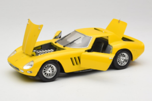 Ferrari 250 GTO Galben Guiloy 1:18 67525 Metal - imaginea 2 din 8
