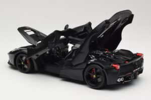 Ferrari LaFerrari F150 Matte Black Bburago 1:18 18-16901BK Metal - imaginea 5 din 8
