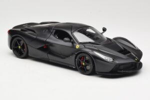 Ferrari LaFerrari F150 Matte Black Bburago 1:18 18-16901BK Metal - imaginea 6 din 8