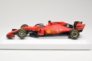 Ferrari SF90 #5 S. Vettel Australian GP 2019 BBR 1:18 BBR191805DIE Rășină - imaginea 3 din 6