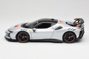 Ferrari SF90 XX Stradale Arctic White Bburago 1:18 18-16020W Metal - imaginea 4 din 8