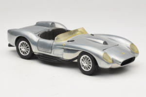 Ferrari Testa Rossa Chrome Silver Hot Wheels 1:18 25737 Metal - imaginea 6 din 8