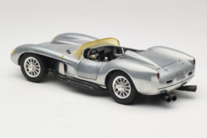 Ferrari Testa Rossa Chrome Silver Hot Wheels 1:18 25737 Metal - imaginea 7 din 8
