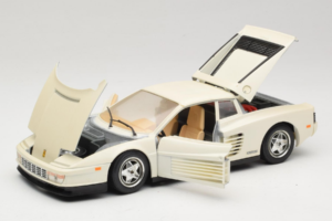 Ferrari Testarossa Alb Bburago 1:18 3019-W1 Metal - imaginea 2 din 8