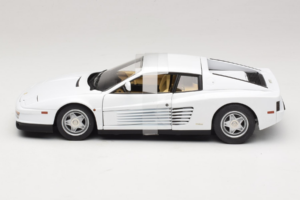 Ferrari Testarossa Alb Miami Vice Hot Wheels 1:18 P9904 Metal - imaginea 3 din 6