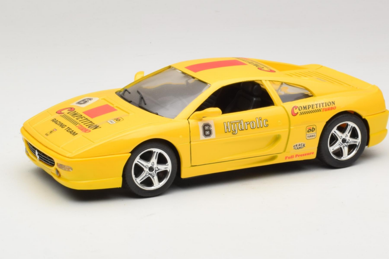 Ferrari F355 Berlinetta Racing Galben Solido 1:18 9009-Y1 Metal