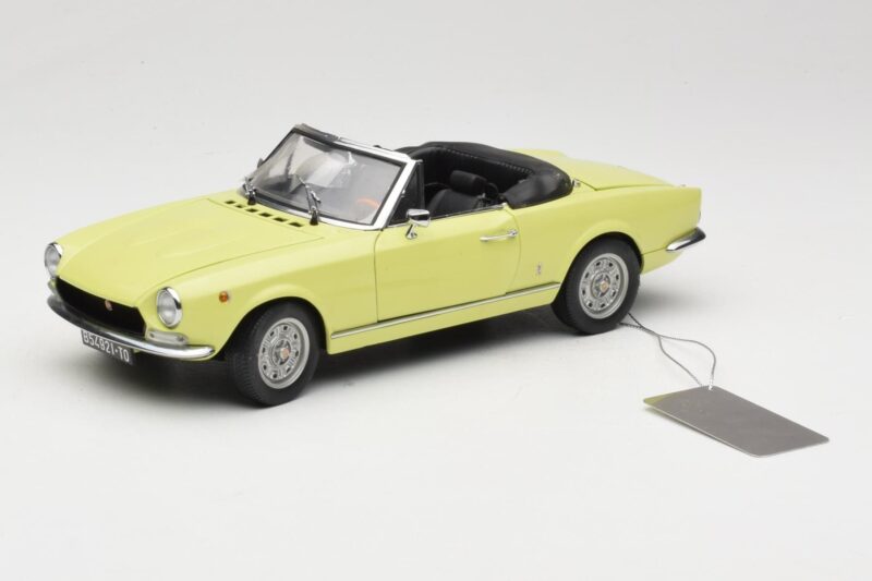 Fiat 124 Spider BS1 Galben Sun Star 1:18 4921 Metal