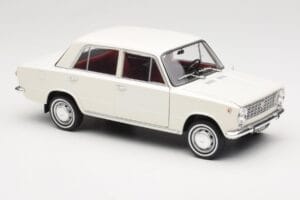 Fiat 124 Alb IXO 1:18 18CMC205OP Metal - imaginea 6 din 8