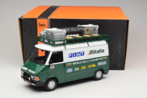 Fiat 242 Alitalia Rally Team Assistance With Trailer 1978 IXO 1:18 18CMC027WX Metal - imaginea 7 din 7