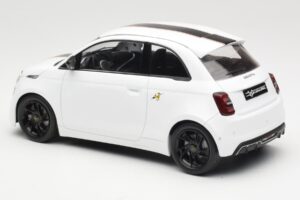 Abarth 500e Alb IXO 1:18 MCG18497 Metal - imaginea 5 din 6
