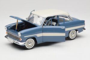 Ford Taunus 12M P2 Albastru Dungi Revell 1:18 08880-M1 Metal - imaginea 2 din 8