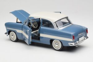Ford Taunus 12M P2 Albastru Dungi Revell 1:18 08880-M1 Metal - imaginea 5 din 8
