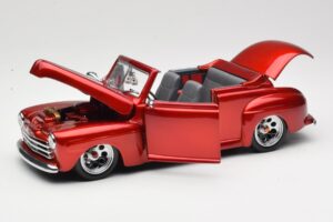 Ford Cabriolet Red Metallic Road Signature 1:18 30028 Metal - imaginea 2 din 8