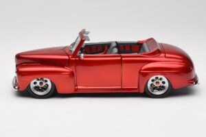 Ford Cabriolet Red Metallic Road Signature 1:18 30028 Metal - imaginea 4 din 8