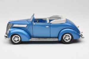 Ford Cabriolet Albastru Road Signature 1:18 92238 Metal - imaginea 4 din 8