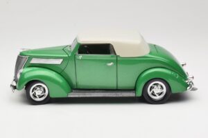 Ford Cabriolet Verde Road Signature 1:18 92239 Metal - imaginea 4 din 8