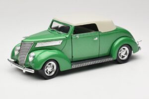 Ford Cabriolet Verde Road Signature 1:18 92239 Metal