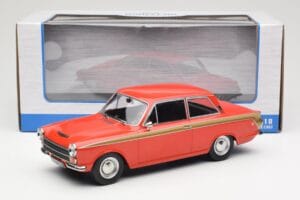 Ford Cortina Lotus Red & Gold Stripe MCG 1:18 MCG18532 Metal - imaginea 6 din 6