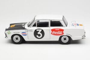 Ford Cortina Mk1 #3 P. Hughes / B. Young African Safari Rally 1964 AUTOart 1:18 86428 Metal - imaginea 4 din 8