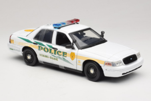 Ford Crown Victoria Police Interceptor CSI Miami GreenLight 1:18 13514 Metal - imaginea 4 din 6